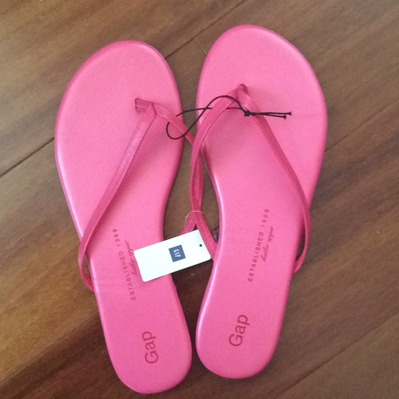 Gap slippers brand new with tag - Picture 3 of 3